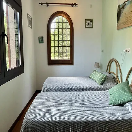 The House In Has 3 Bedrooms Holiday home