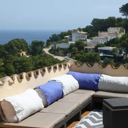 The House In Has 3 Bedrooms Holiday home Pals