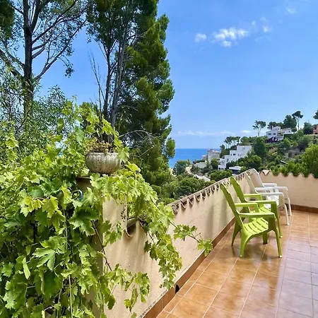 The House In Has 3 Bedrooms Holiday home